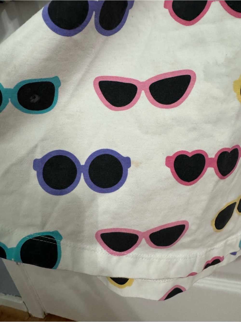 Mommy and Me White Sundress with Colorful Sunglasses Print Mom Small and Kid 4T - Picture 8 of 9